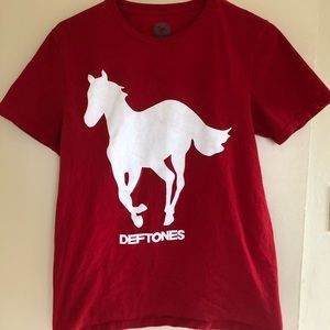 Deftones red, White Pony tee